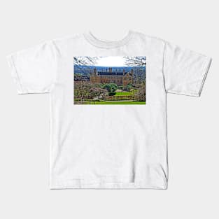 Batsford House Moreton In Marsh Cotswolds UK Kids T-Shirt